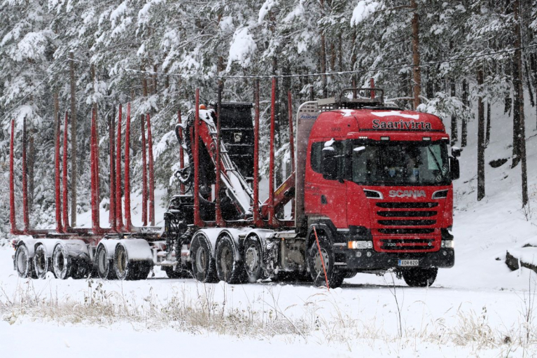 Scania puutavarayhdistelmä, Kuljetus Saarivirta Oy