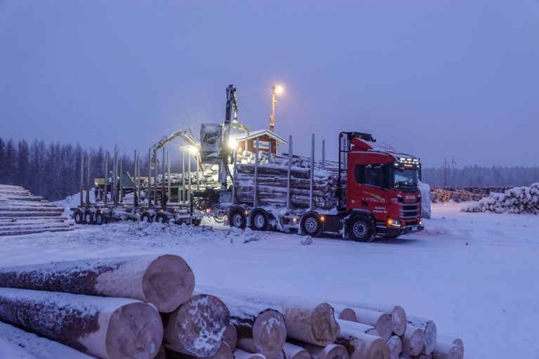 Scania puutavara-auto, Kuljetus Villman Oy