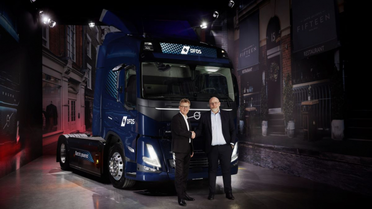Roger Alm, President Volvo Trucks, Niklas Anderson, Executive Vice President, Logistic Division at DFDS