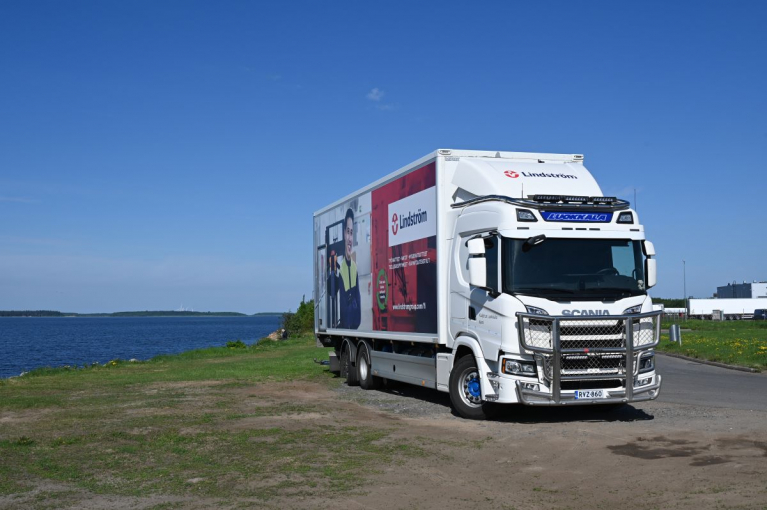 Scania kaasukuorma-auto, Kuljetus Luokkala