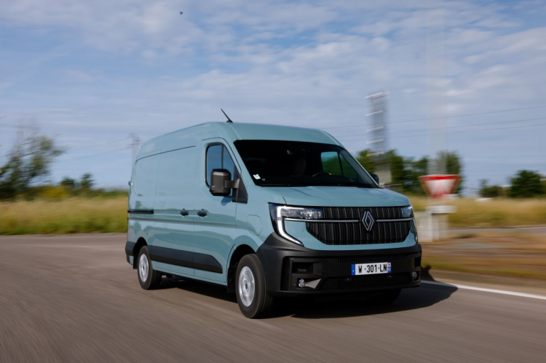 Täysin uusi Renault Master