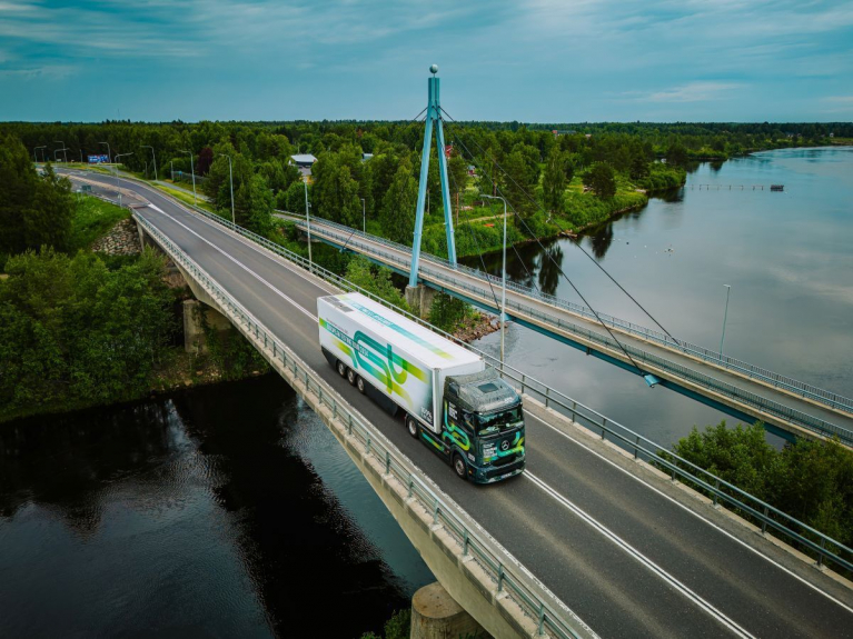 Täyssähköinen Mercedes-Benz eActros 600