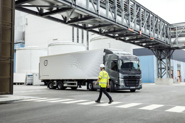 Volvo Trucks FM