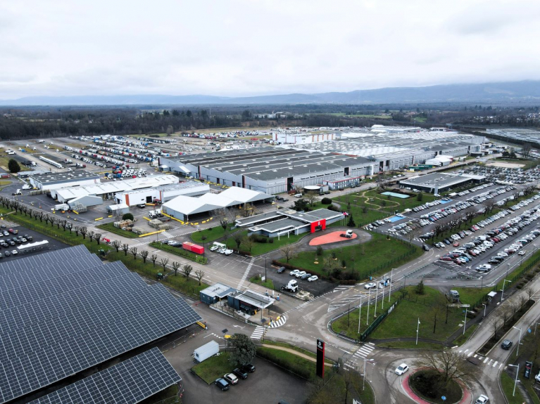 Renault Trucks Photovoltaic canopies Bourg-en-Bresse site