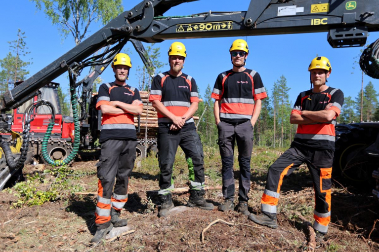 Olli, Ari, Teemu ja Lasse Kajava