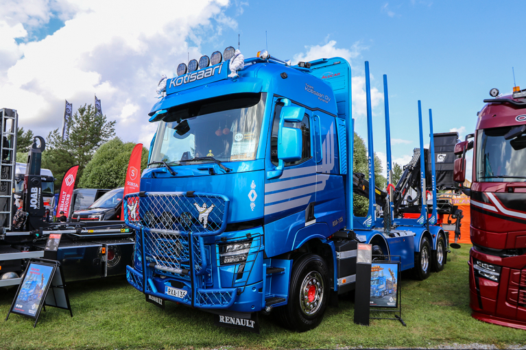Team Kotisaari, Renault Trucks puuauto