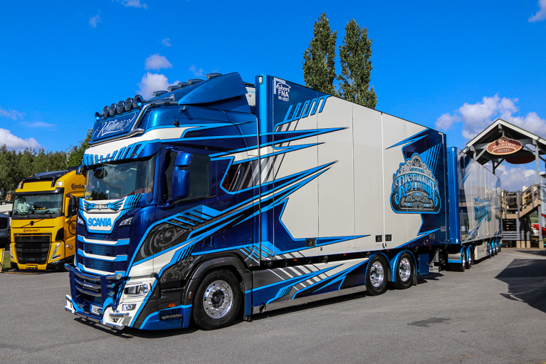 Kuljetus Ristimaa, Scania