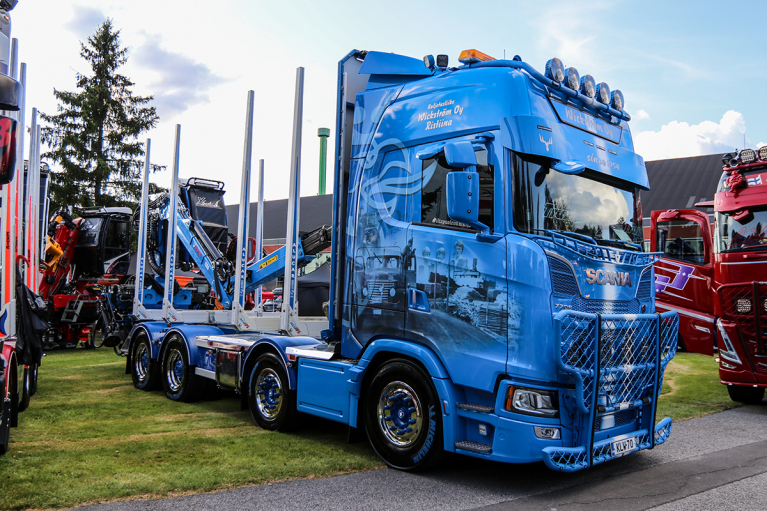 Kuljetusliike Wickström Oy:llä Ristiinasta