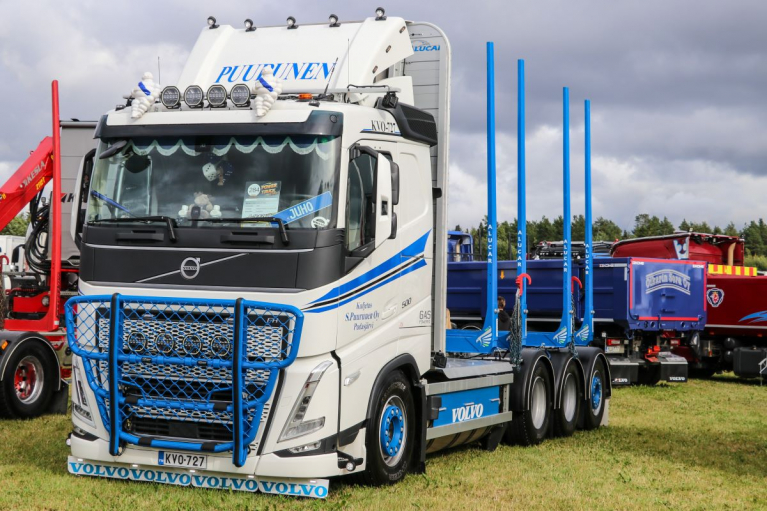 Volvo FH 500 kaasupuuauto, Kuljetus S. Puurunen Oy