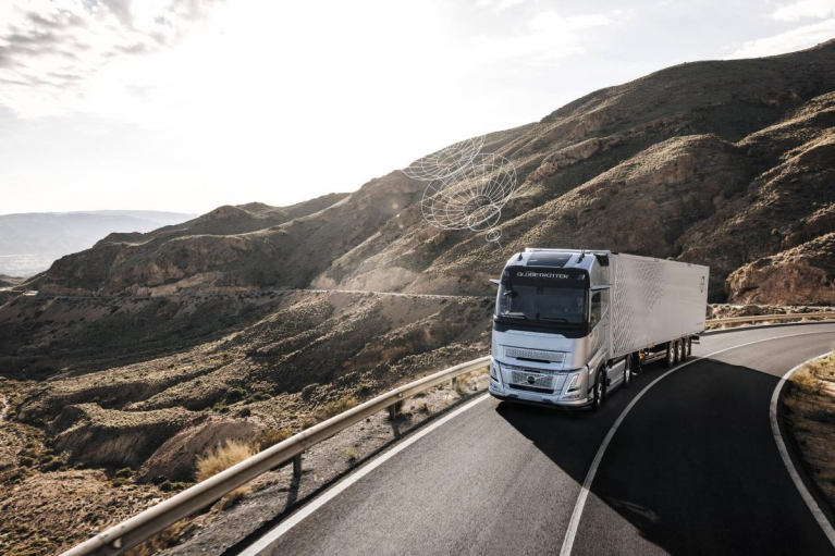 Volvo Trucks connected