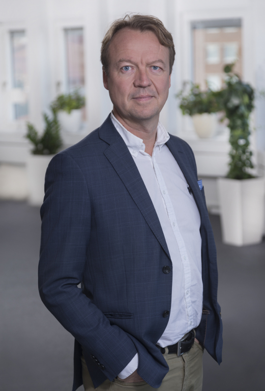 Tommy Wiksand, Holmen