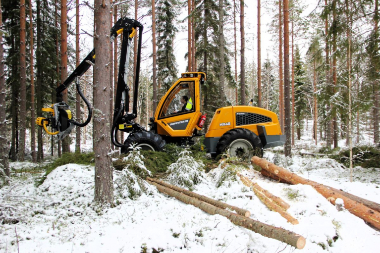 Sampo-Rosenlew HR46-harvesteri