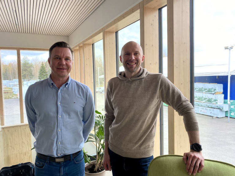VVR Wood Oy:n toimitusjohtaja Tero Vesanen ja hallituksen puheenjohtaja Ville Valve.