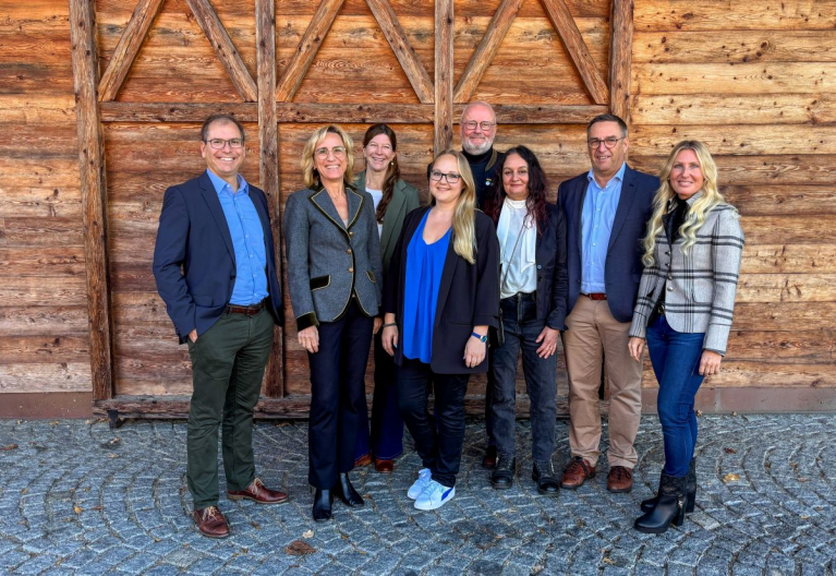 Falk Senger, Executive Director Messe München, Petra Westphal. Exhibition Director INTERFORST, Anita Mayr, Exhibition Manager INTERFORST, Jasmin Regiert, Exhibition Manager INTERFORST, Ralf Dreeke, Chairman of the Advisory Board, Daniela Bohrer-Glas, Exhibition Manager INTERFORST, Gert Unterreiner, Deputy Chairman of the Advisory Board, Cornelia Lutz, Senior Director Messe München