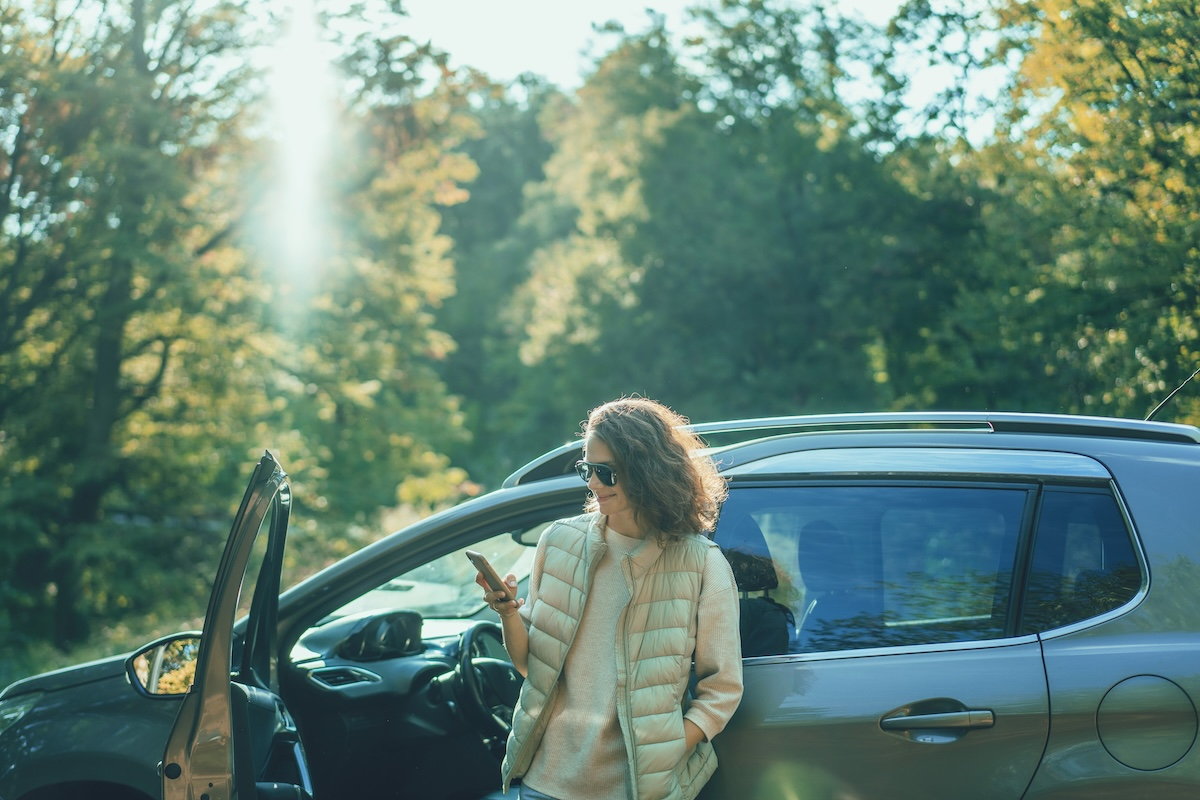 Women next to a car