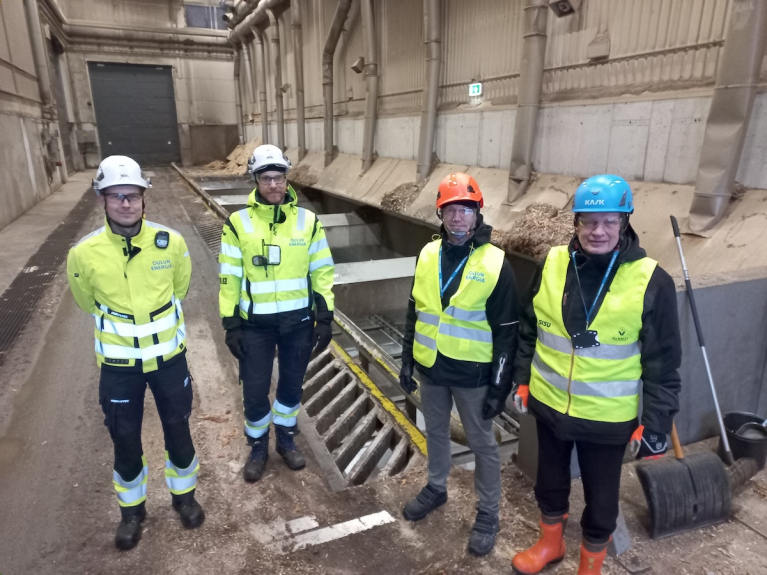 head of fuel resources Lauri Heilala (vas.) ja bioenergiapäällikkö Sami Vääräkangas