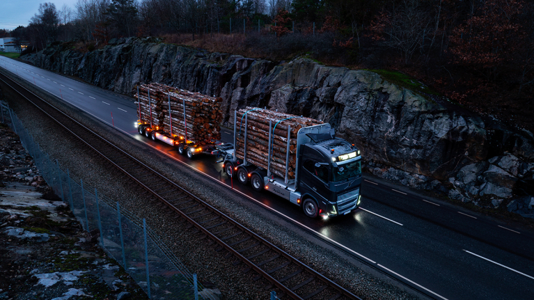 Volvo puutavarayhdistelmä