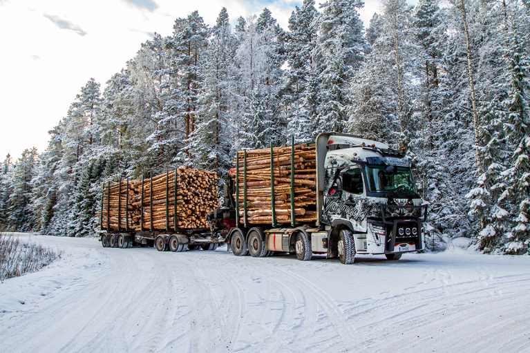 Renault Trucks C, puutavara-auto, Veljekset Vartiamäki Oy