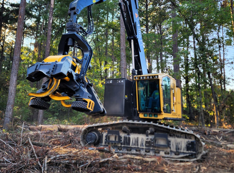 track-based machine with Ponsse head