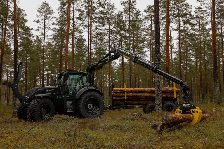 Kesla traktorivarusteet