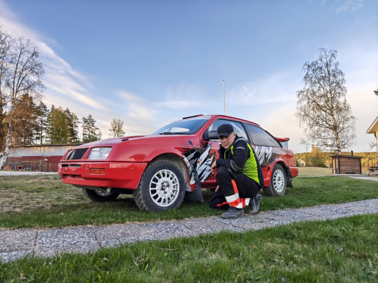 Pasi Pynnönen ja F-ryhmän Ford Sierra