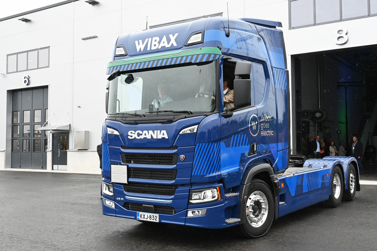 Wibax, Scania