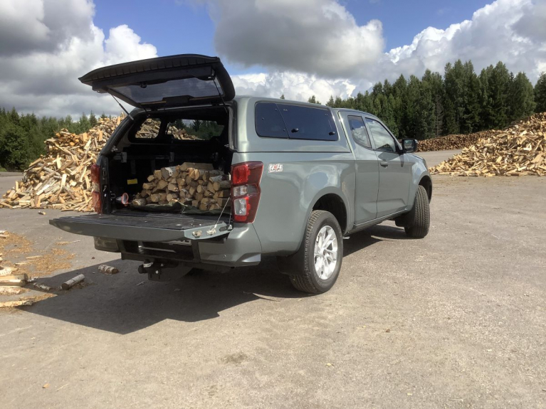 Isuzu D-Max Space Cab