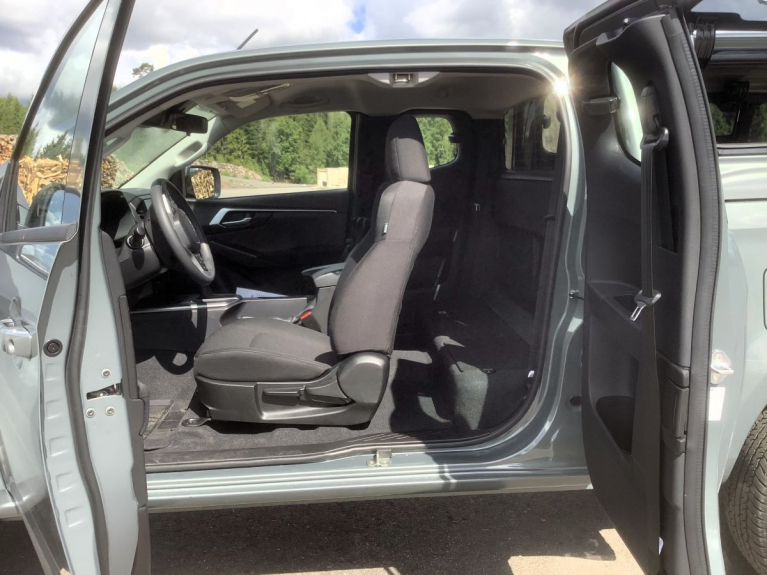 Isuzu D-Max Space Cab