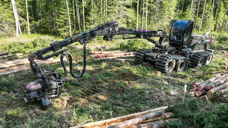 Logset 8H harvesteri