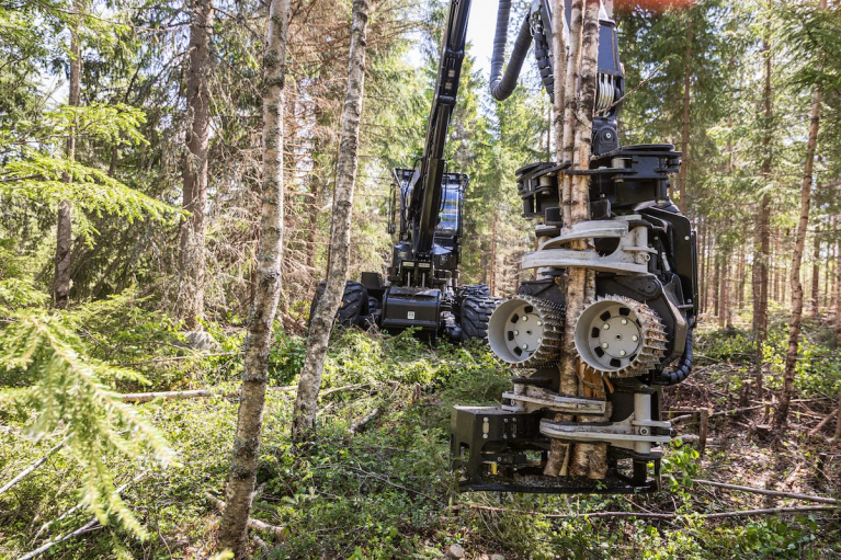 two-roller harvester heads