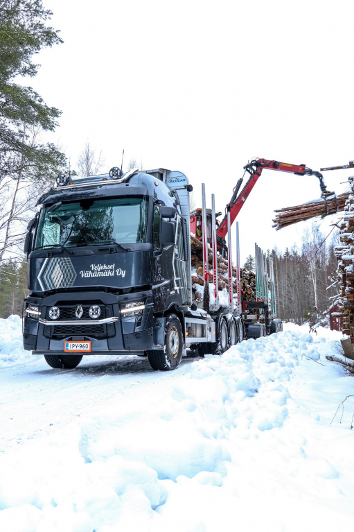 Renault Trucks puuauto, Veljekset Vähämäki Oy